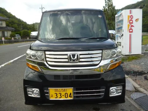 Honda N-BOX Custom