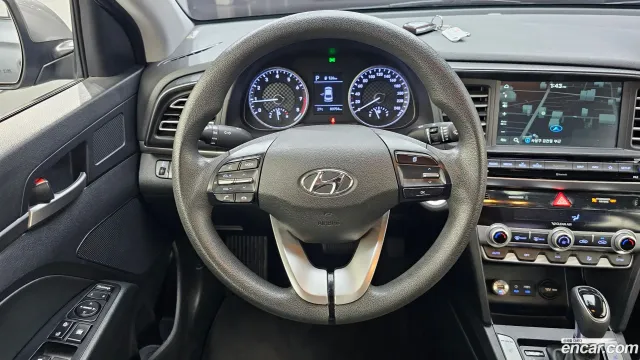 Hyundai Elantra (Avante)