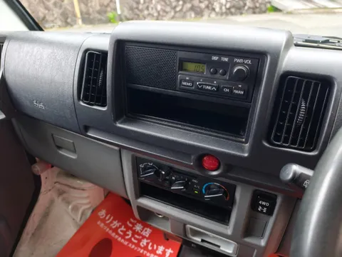 Mitsubishi Minicab Van