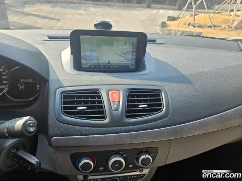 Renault SM3