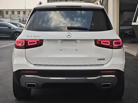 Mercedes-Benz Mercedes-Benz GLB