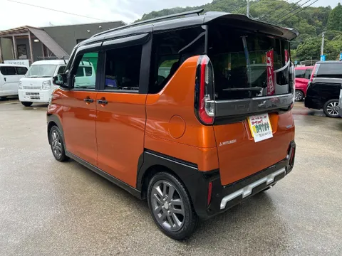 Mitsubishi Delica Mini