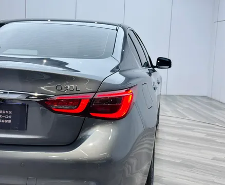 Infiniti Q50L