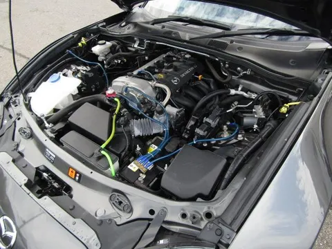 Mazda MX-5 (Roadster)