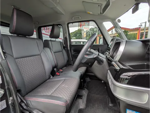 Suzuki Spacia Custom