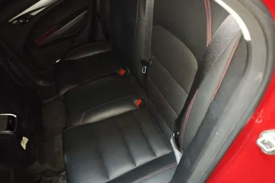 Geely Binray