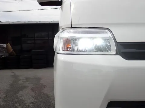 Toyota TownAce Van