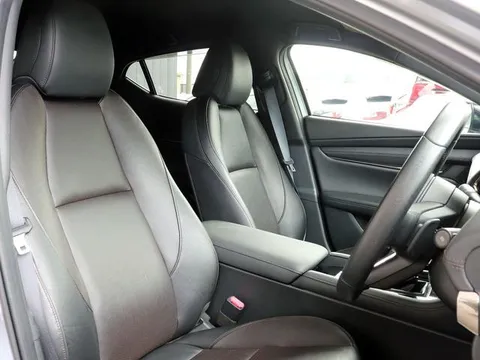 Mazda MAZDA3 Fastback