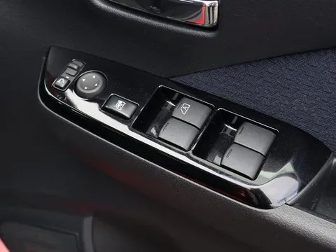 Mitsubishi eK X