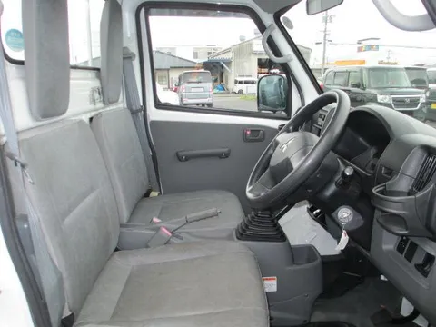Mitsubishi Minicab Truck