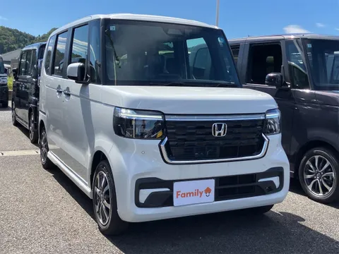 Honda N-BOX Custom