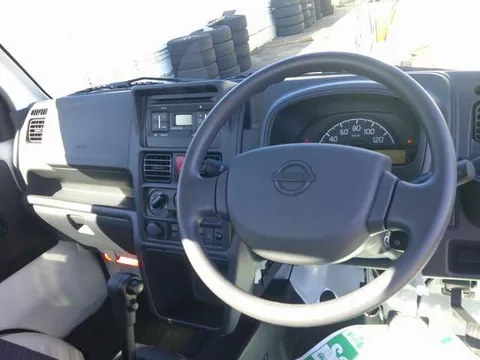Nissan Clipper Truck