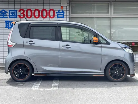 Mitsubishi eK Custom