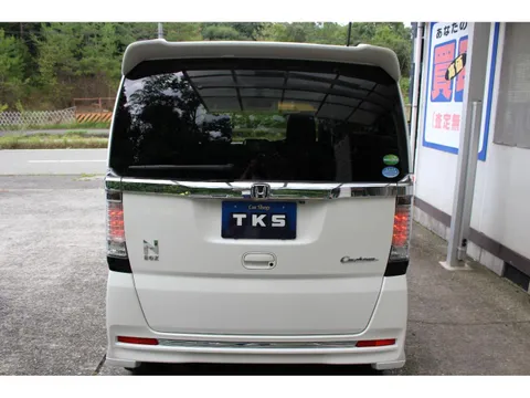 Honda N-BOX Custom