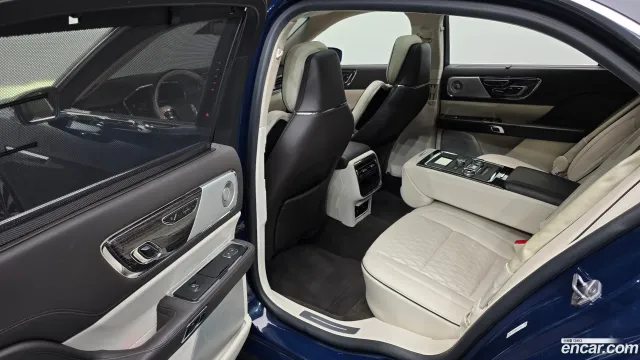 Lincoln Continental