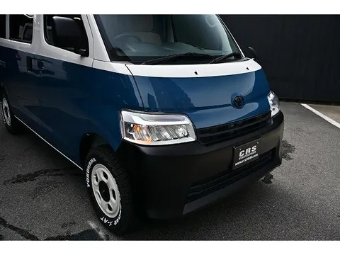 Toyota TownAce Van
