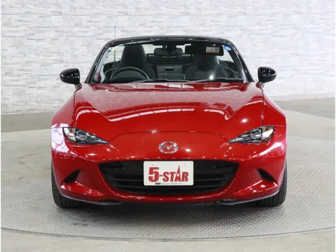 Mazda MX-5 (Roadster)