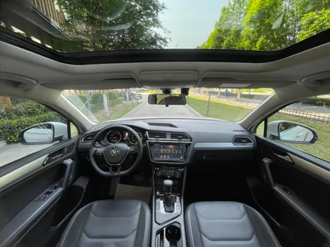 Volkswagen Tiguan L