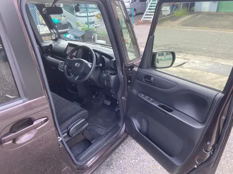 Honda N-BOX Plus Custom