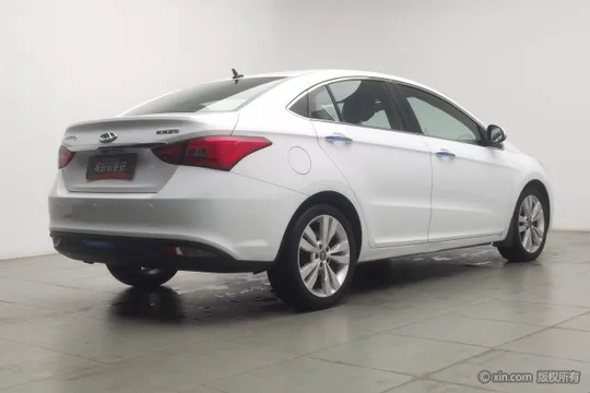Chery Arrizo 5