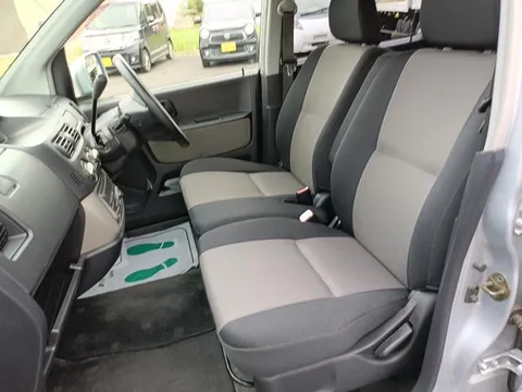 Nissan Otti