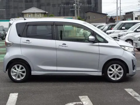 Mitsubishi eK Custom