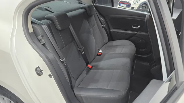 Renault SM3