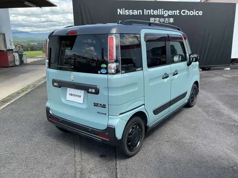 Suzuki Spacia