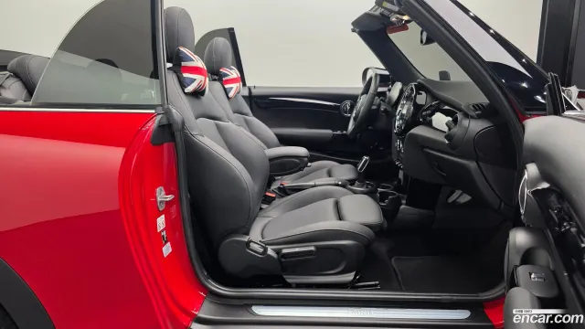 MINI Cooper Convertible