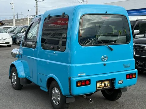 Daihatsu Midgetii