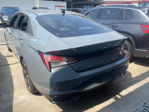 Hyundai Elantra (Avante)