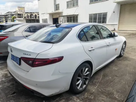 Alfa Romeo Giulia