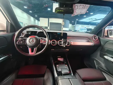 Mercedes-Benz Mercedes-Benz GLB