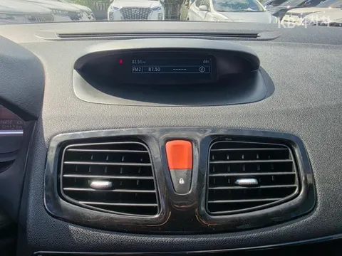 Renault SM3
