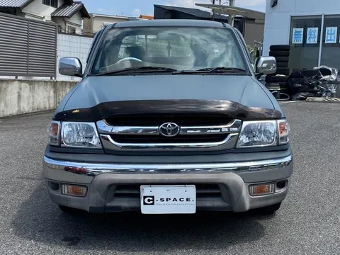Toyota Hilux Sports Pick Up