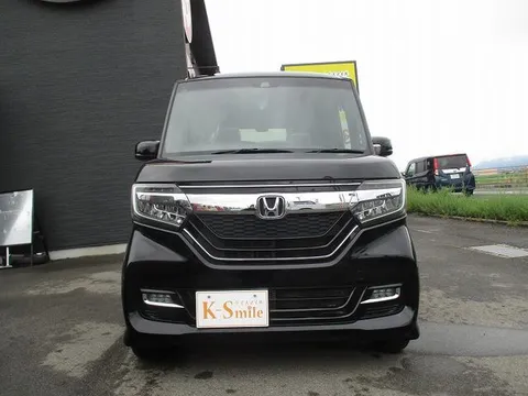 Honda N-BOX Custom