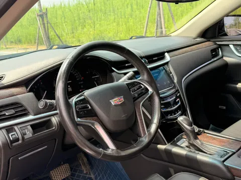 Cadillac XTS
