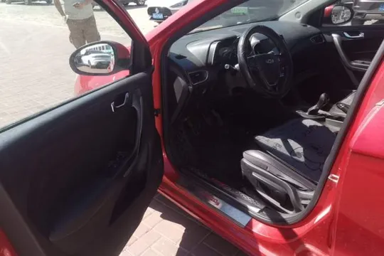 Chery Arrizo 5