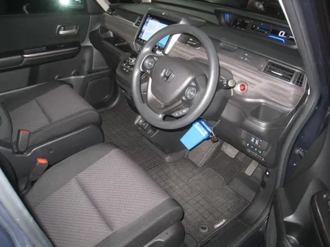 Honda Freed Plus
