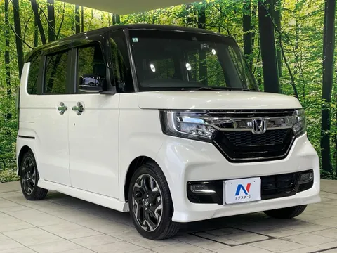 Honda N-BOX Custom