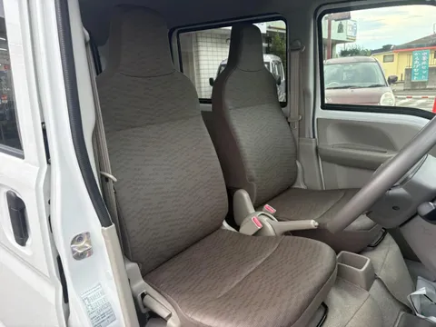 Mitsubishi Minicab Van