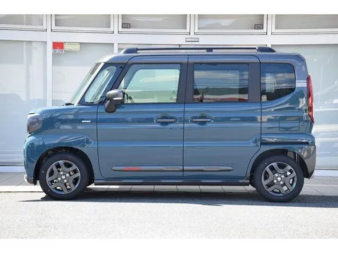 Suzuki Spacia Gear