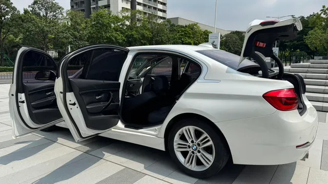 BMW 3-Series