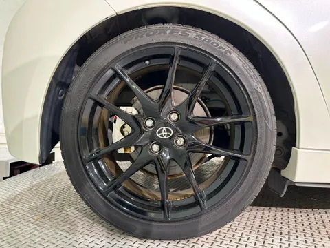 Toyota Yaris (Vitz)
