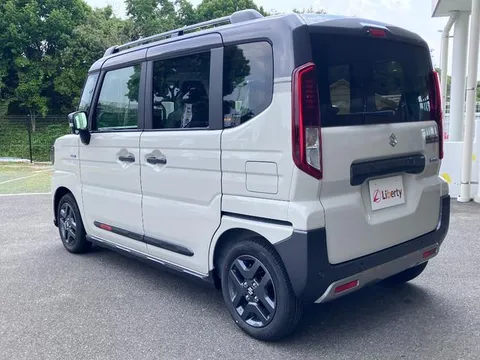 Suzuki Spacia Gear