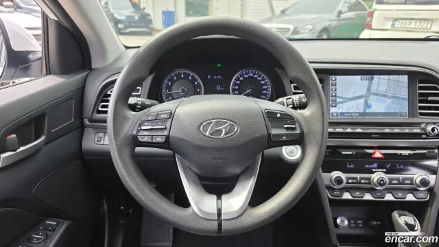 Hyundai Elantra (Avante)