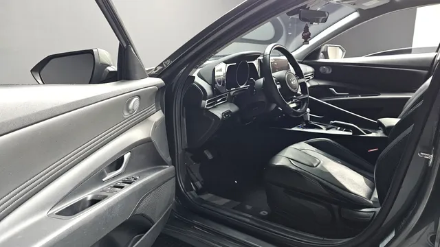 Hyundai Elantra (Avante)