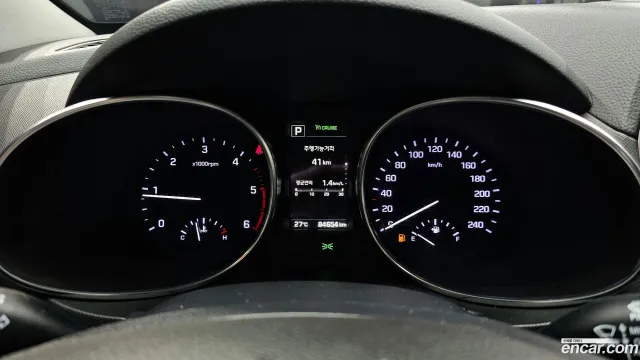 Hyundai Grand Santa Fe (Maxcruz)