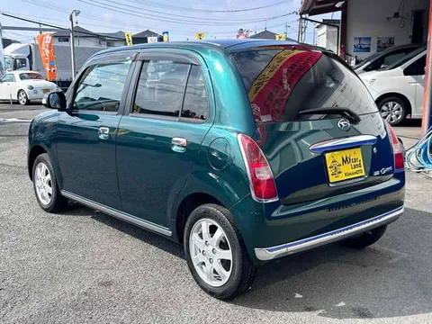 Daihatsu Mira Gino
