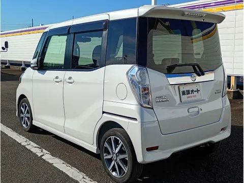 Nissan Dayz Roox